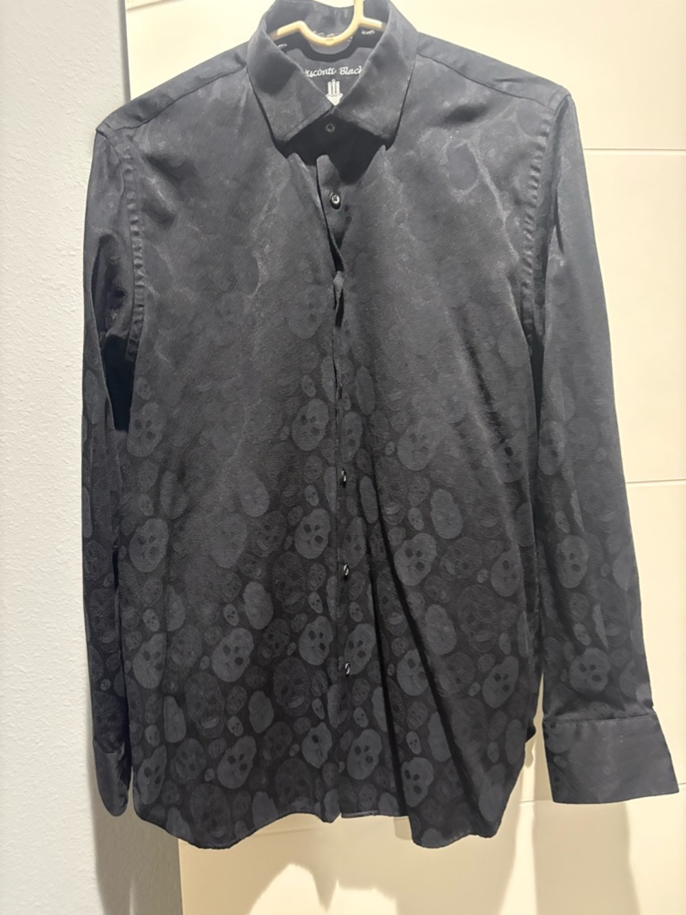 Visconti Men’s Black Skull Dress Shirt Medium